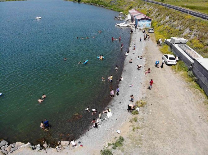 Çıldır Gölü, Ege Ve Akdeniz Sahillerini Aratmıyor