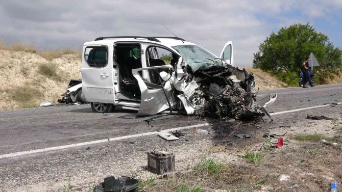 Yozgat’ta Trafik Kazası: 2 Ölü, 4 Yaralı