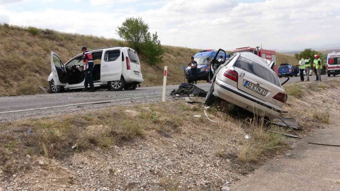 Yozgat’ta Trafik Kazası: 2 Ölü, 4 Yaralı