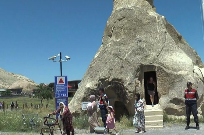 Peribacasından Karakol Kendine Hayran Bırakıyor