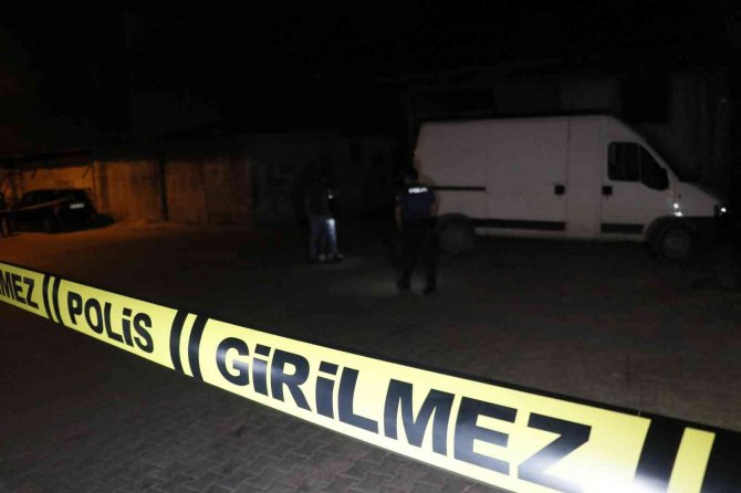 Adana’da Silahlı Ve Bıçaklı Kavga: 2 Yaralı