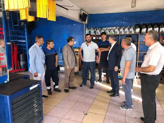 Ak Heyet Esnaf Ve Vatandaşları Dinledi
