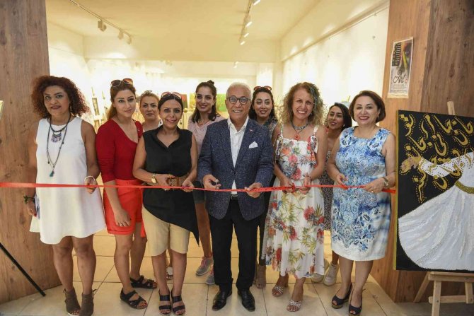 İ̇ranlı Kadın Ressamlardan Sergi