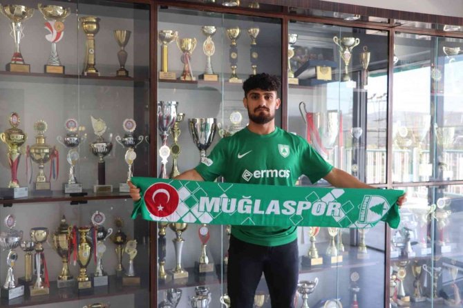 Muğlaspor’dan Sağ Bek Takviyesi