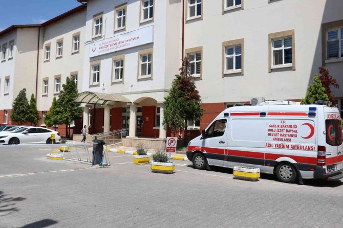 Bolu’da Aynı Köyde Zehirlenen 20 Kişi Hastaneye Kaldırıldı