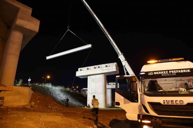 Mudanya Kavşağı’nda Gece Mesaisi