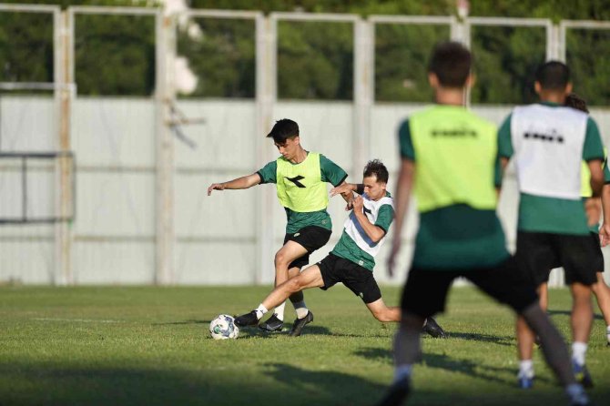 Bursaspor’da Hazırlıklar Sürüyor