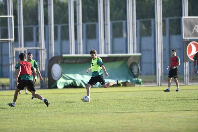Bursaspor’da Hazırlıklar Sürüyor