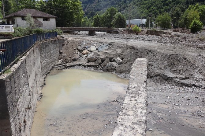 Selin İçme Suyuna Yaptığı Tahribatın İzleri Siliniyor