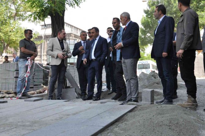 Belediye Alt Yapı Ve Üst Yapı Çalışmalarına Hız Verdi