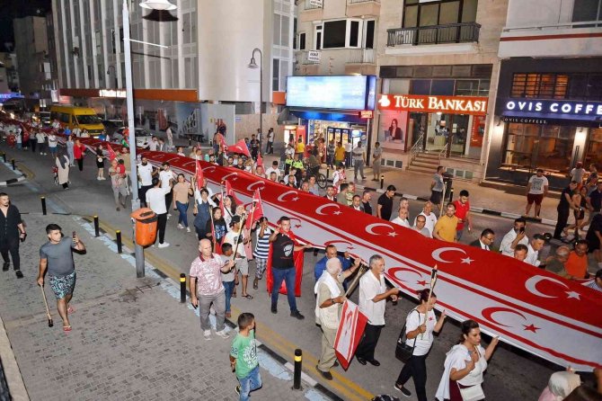 Okçular Vakfı, Kktc’de Bayrak Yürüyüşüne Katıldı