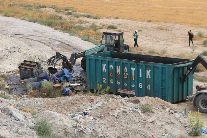 Konya’da Çevreye Kimyasal Atık Atan 3 Kişiye 38 Milyon Ceza
