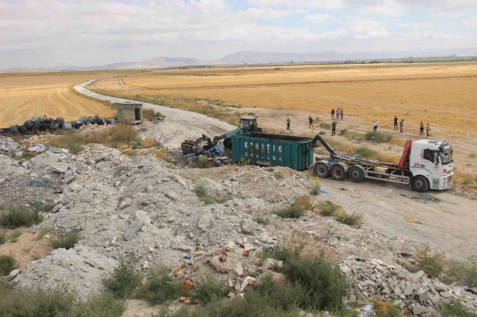 Konya’da Çevreye Kimyasal Atık Atan 3 Kişiye 38 Milyon Ceza