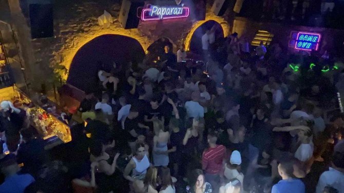 Bayram Bitti Ancak Kuşadası’nda Yoğunluk Devam Ediyor