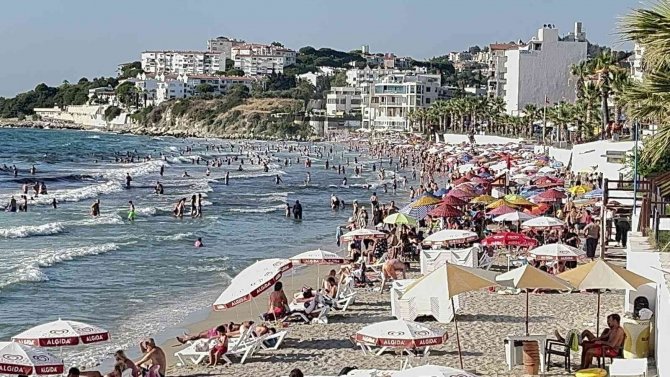 Bayram Bitti Ancak Kuşadası’nda Yoğunluk Devam Ediyor