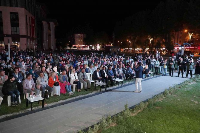 Kütahya Ulusal Şair Şeyhi Şiir Yarışması Sonuçlandı