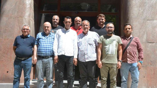 Müteahhitlerin Sorunlarını Dile Getirdi