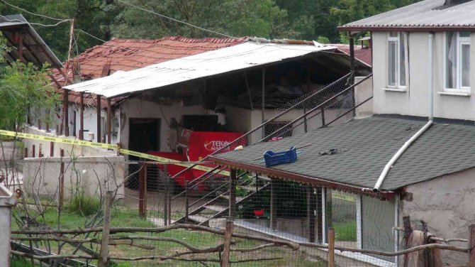 Alacak Verecek Meselesi Yüzünden Tartıştığı Ablasını Yaraladı