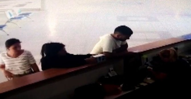 İ̇zmir’de Sadaka Kutusunu Çalan Hırsızlar Kamerada