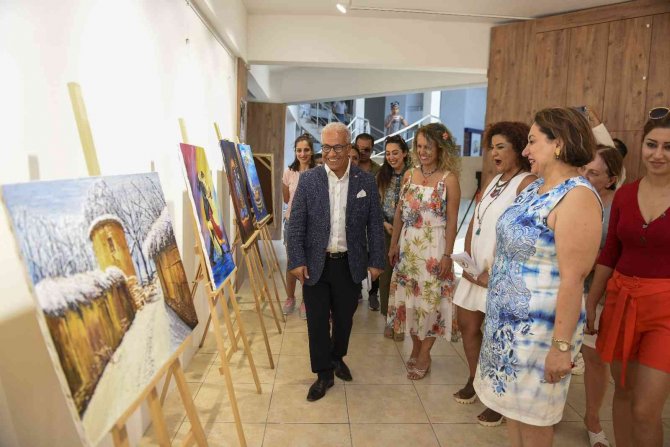 İ̇ranlı Kadın Ressamlardan Sergi