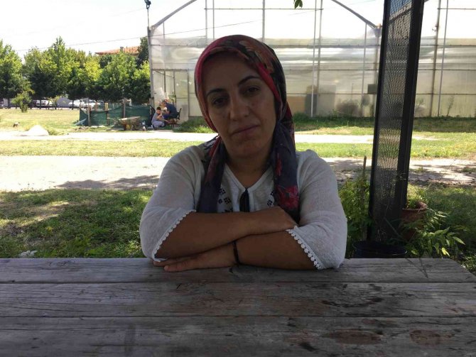 Eşini Ve Çocuklarını Darp Etti, Bıçakla Tehdit Etti
