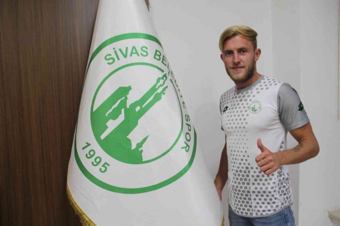Emre Adiloğlu Sivas Belediyespor’da