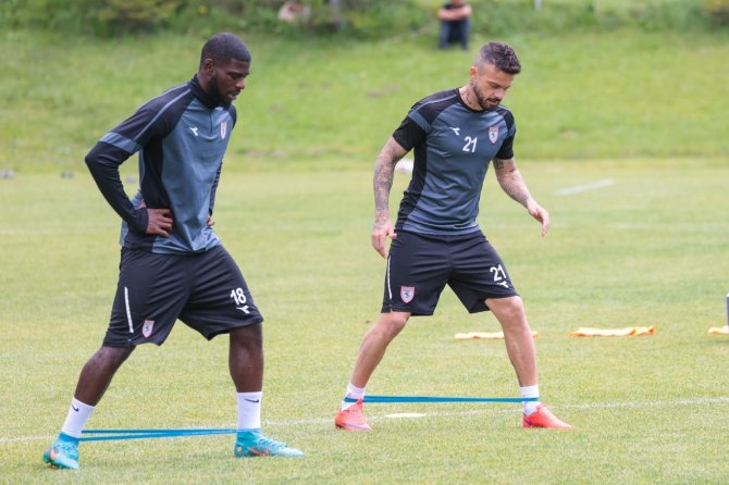 Samsunspor’da 13 Futbolcu Geldi, 9 Futbolcu Gitti