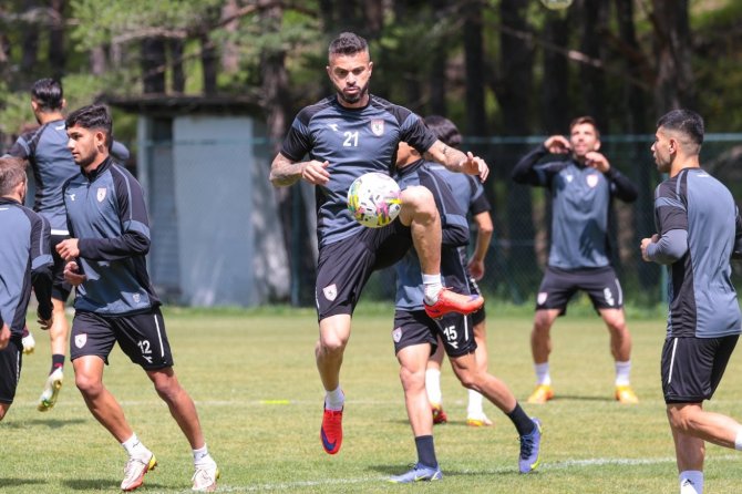 Samsunspor’da 13 Futbolcu Geldi, 9 Futbolcu Gitti