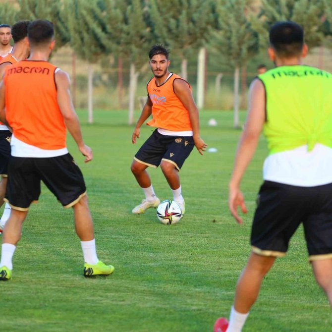 Yeni Malatyaspor’da Yeni Sezon Hazırlıkları Sürüyor