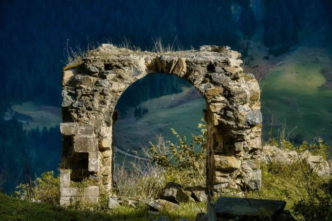 Tarihi Ve Turistik Hazine Santa Harabeleri Restorasyon Çalışmalarını Bekliyor