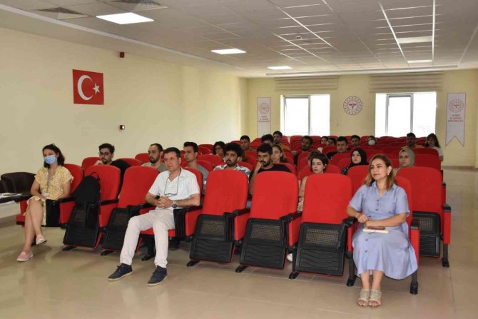 Tıp Fakültesi Öğrencilerine, İ̇l Sağlık Müdürlüğü’nün Çalışmaları Anlatıldı
