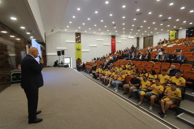 Türksav 24. Uluslararası Türk Dünyasına Hizmet Ödülleri Bayburt’ta Sahiplerini Buldu