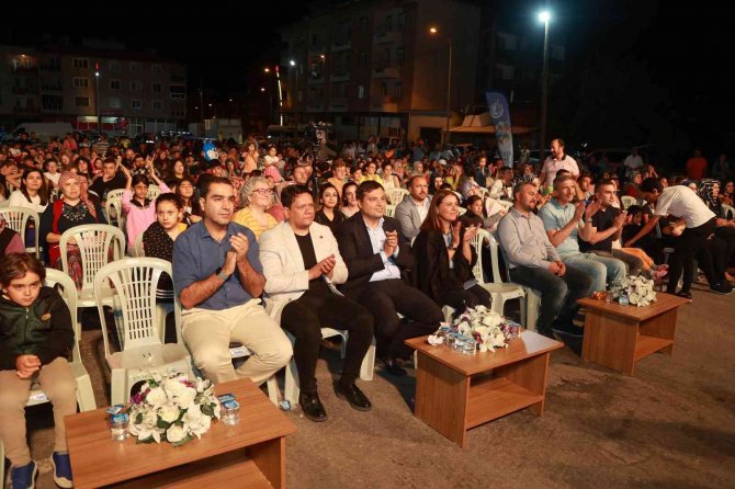 Uşak’ta Mahalle Şenlikleri Başladı