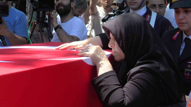 Kayseri Şehidini Uğurladı