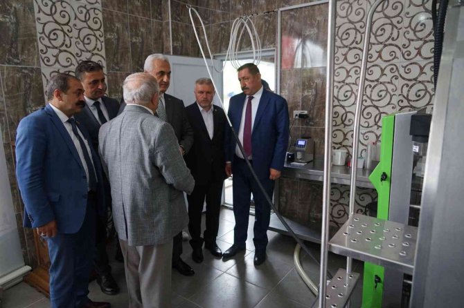 4 Bin 275 Çiftçinin Yararlanacağı Süt Toplama Merkezi Açıldı
