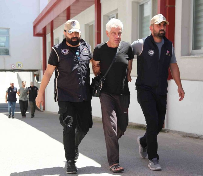 Firari Fetö’cüler Dağ Evinde Operasyonla Yakalandı