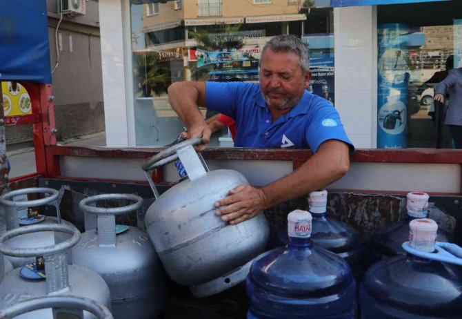 "Yolcu" Yerine "Tüpgaz" Taşınan Motosiklet İle Sürücüye 2 Bin 456 Lira Ceza