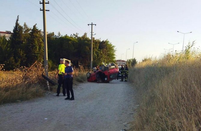 Çanakkale’de Araç Takla Attı: 1 Ölü, 2 Yaralı
