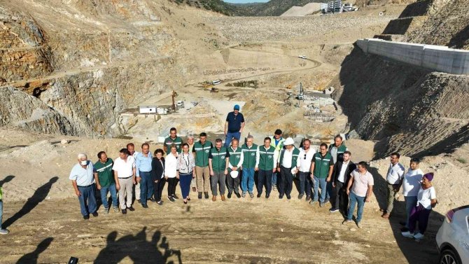 Sarıçay Barajı Yükselmeye Devam Ediyor