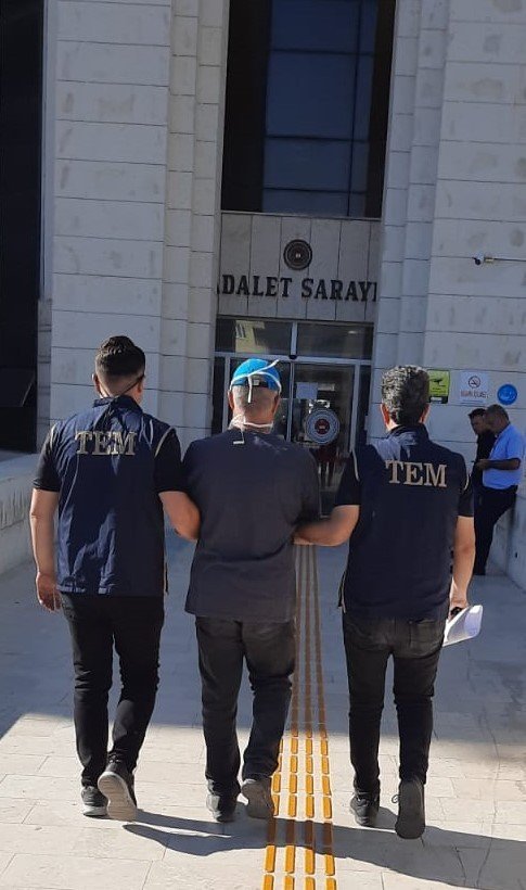 Firari Fetö Üyesi Saklandığı Yazlıkta Yakalandı