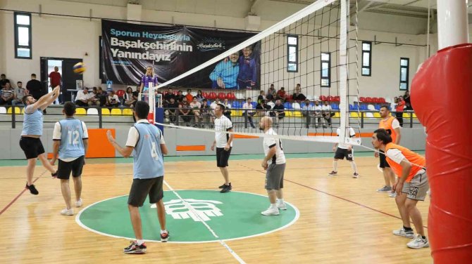Başakşehir’de Voleybol Turnuvası Heyecanı Başladı