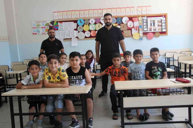 30 Yaşında Eğitim Aşkı, 10 Yılda 7 Üniversite Bitirdi