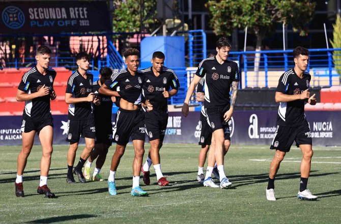 Beşiktaş, İ̇spanya’da İlk Çalışmasını Yaptı