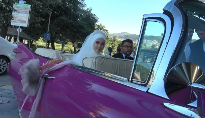 Bu Düğün Konvoyunu Görenler Dönüp Bir Daha Baktı...
