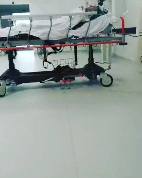 Ameliyattan Çıkan Genç Narkozun Etkisiyle Ezan Okudu