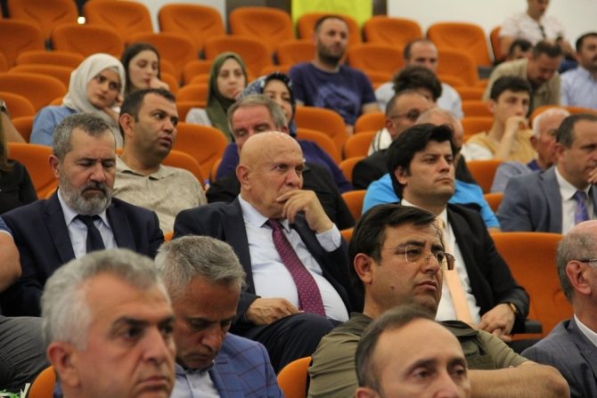 “Dede Korkut’un Manevi Mirasında Türk Dünyası” Konulu Sempozyum Gerçekleşti