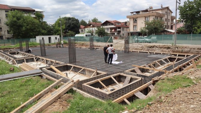 Kentin En Modern Kütüphanesi İnşattı Sürüyor