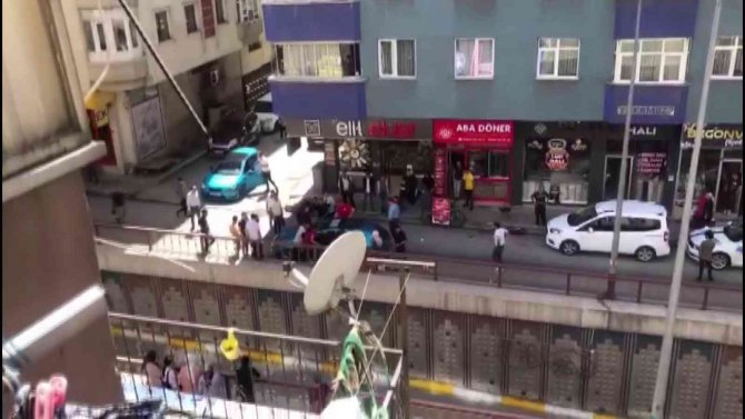 Direksiyonda Sara Krizi Geçiren Adamın Yardımına Vatandaşlar Koştu