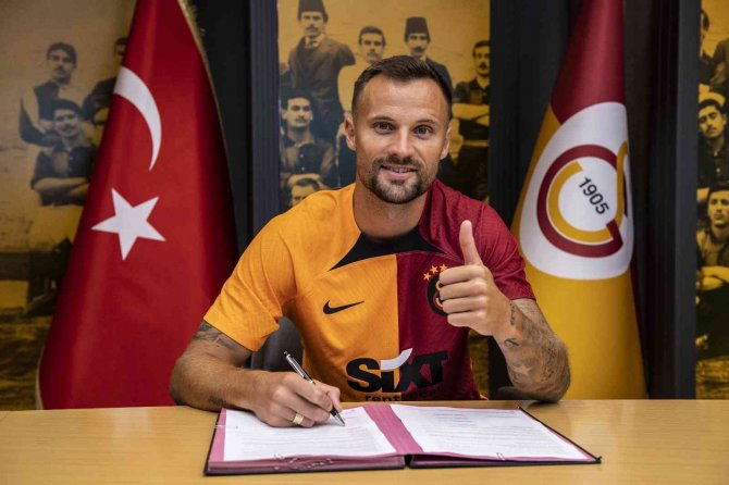 Seferovic: “Galatasaray’a Geldiğim İçin Çok Mutlu Ve Gururlu Hissediyorum”