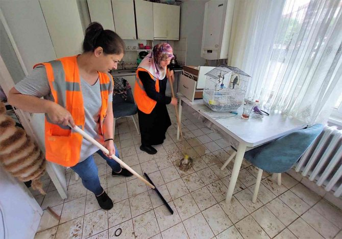 Başkan Tören: “Aldığımız Önlemler İle Yağışlardan Etkilenmedik”